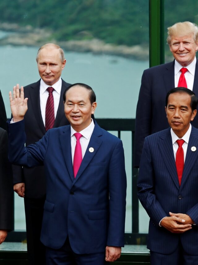 THE WORLD'S MOST POWERFUL PEOPLE IN WORLD
