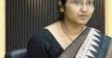 Upsc topper rank 7 Aayushi Bansal 2024
