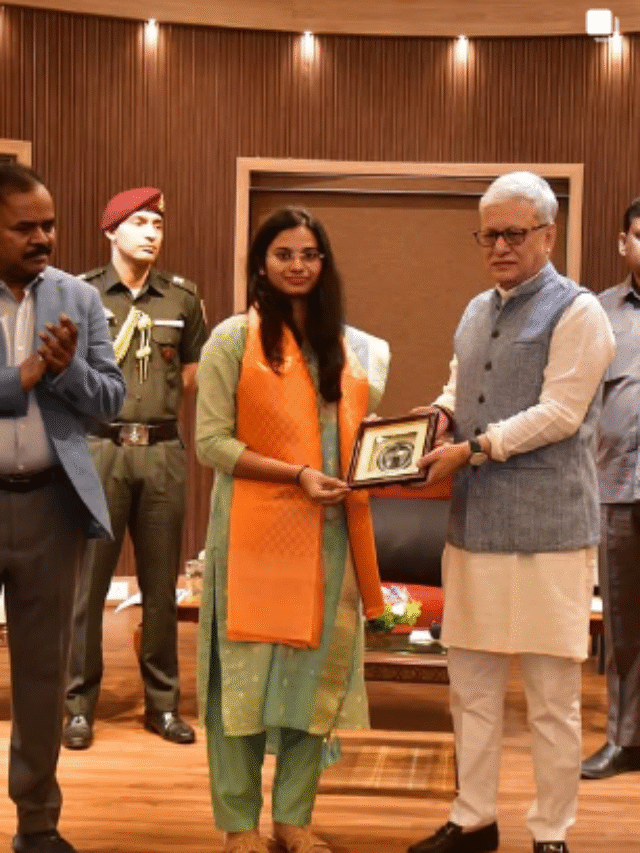 upsc topper rank 11   Ms. Sai Sivani 2024