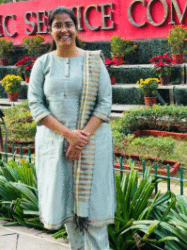 UPSC topper rank 22  Geetika Arora 2025 to 2026